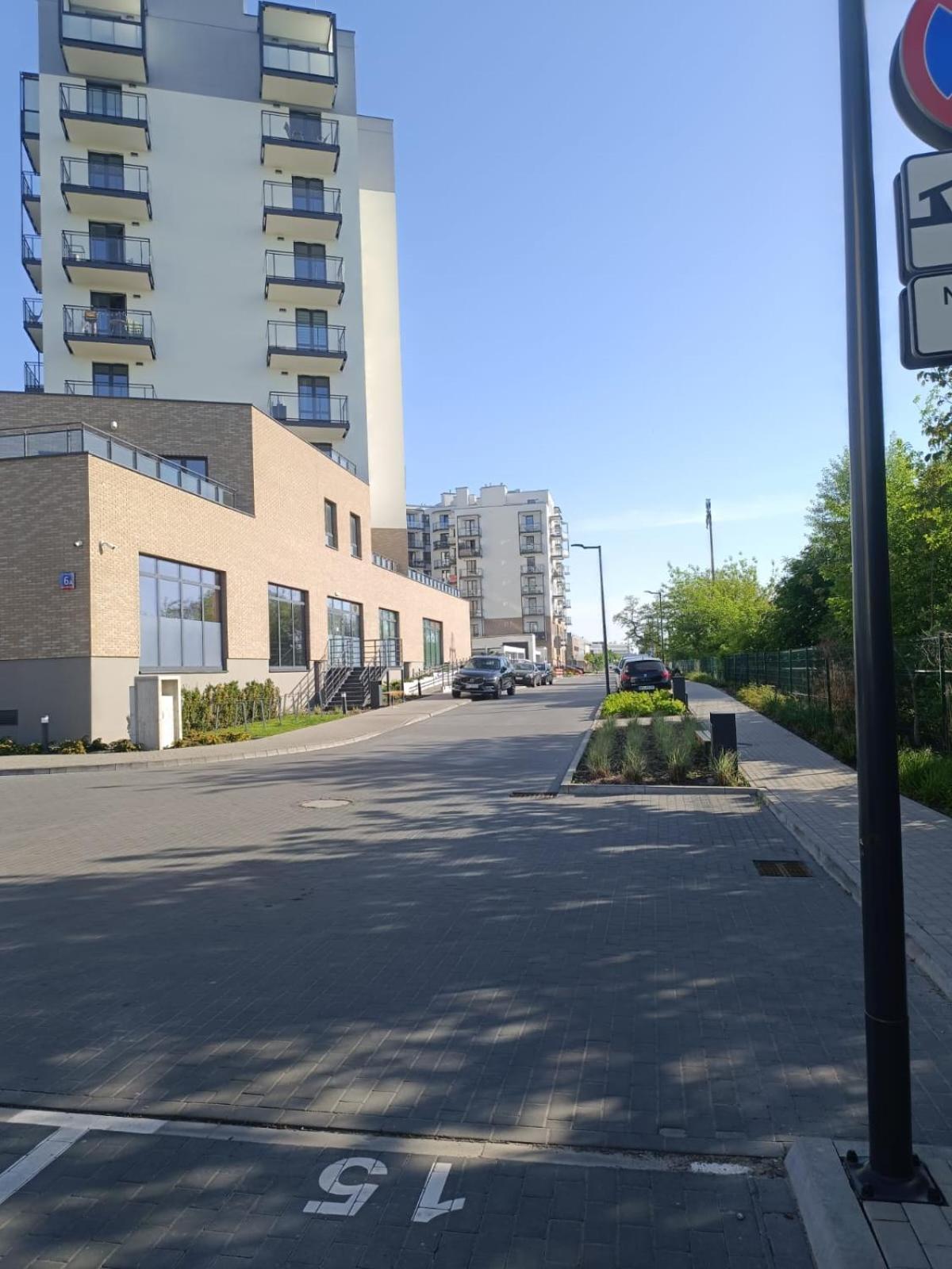 6 Wiktoryn, 02-461, польша *